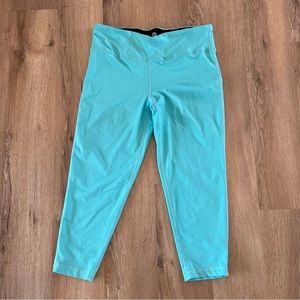 90 Degree Women's Cropped Workout Leggings